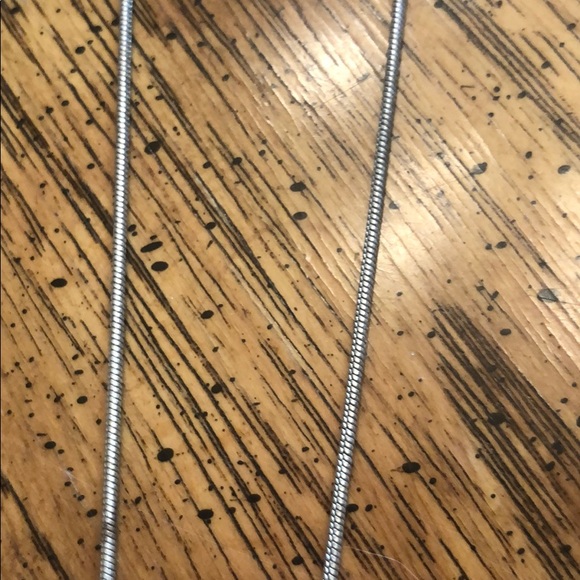 Petite Cross necklace red - Picture 3 of 3